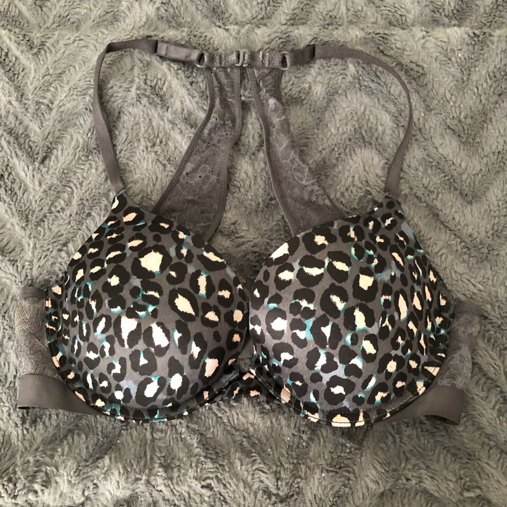 Victoria Secret bra size 32C leopard print. NWOT.